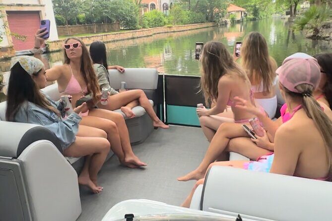 2 hr Lake Austin Boat Cruise. BYOB (Private - up to 12 guests) - Private BYOB Lake Austin Cruise: What It Really Feels Like