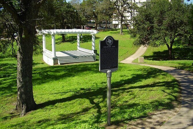 An Exciting Scavenger Hunt: Austin Capitol Sights & Downtown Gems - Price and value: is $14.99 per person a deal?