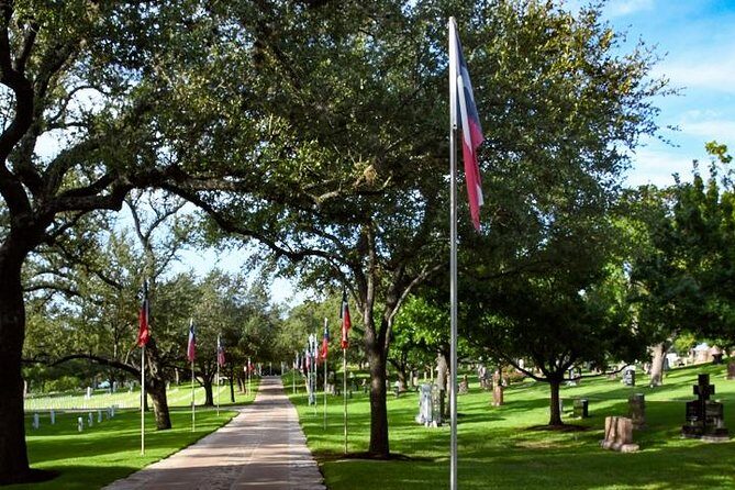 Austin and Hill Country Sightseeing Tour - Lady Bird Lake loop: parks, dogs, power views, and cool-down energy