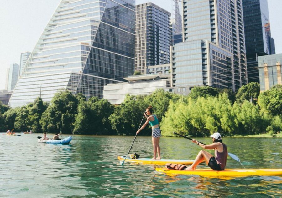 Austin: Lady Bird Lake Stand-Up Paddleboard Rental - The Skyline Photo Stop by Congress Avenue Bridge