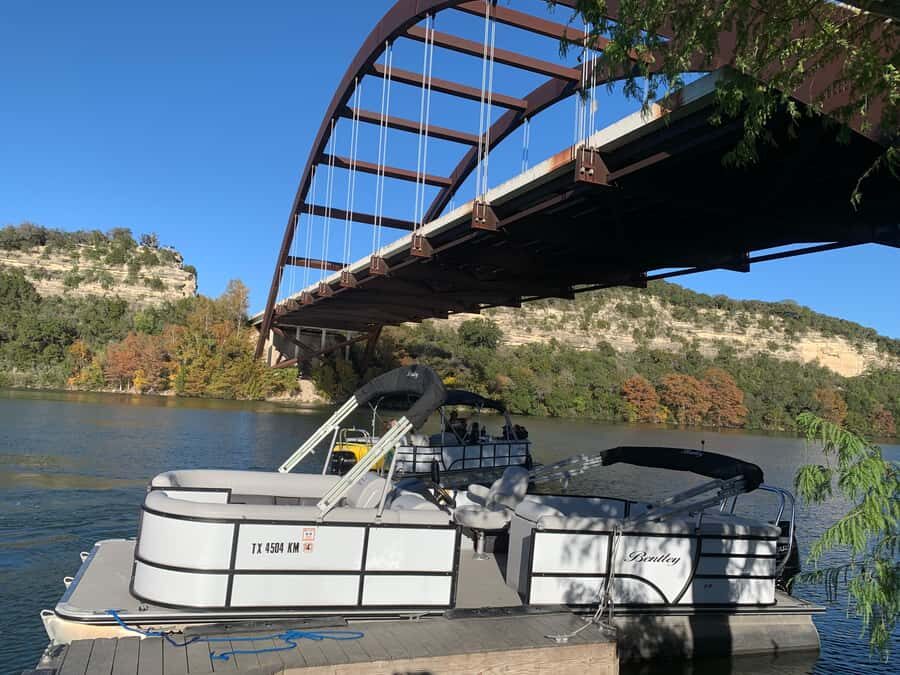 Austin: Lake Austin Private Boat Cruise - Full Sun Shading - Is $495 per group good value for Lake Austin?