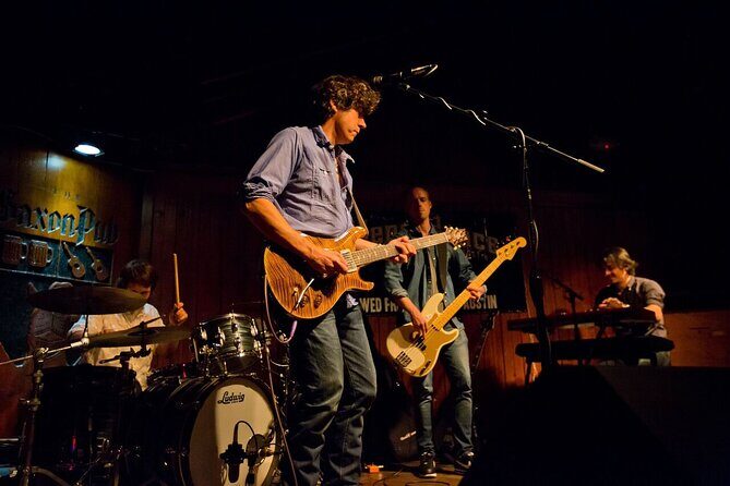 Austin Live Music Crawl - The People Make the Difference: Guides You’ll Want to Hear