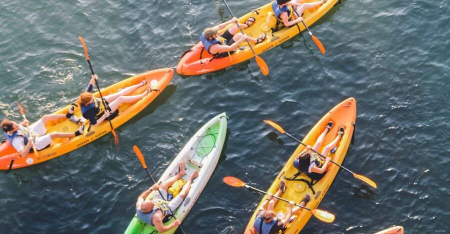 Austin: Single or Double Kayak Rental - Start at Waller Creek Boathouse: getting on the water smoothly