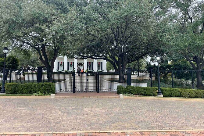 Austin's Famous Ghosts Smartphone Guided Audio App Walking Tour - Stop 1: Bremond House and the Pierre Story