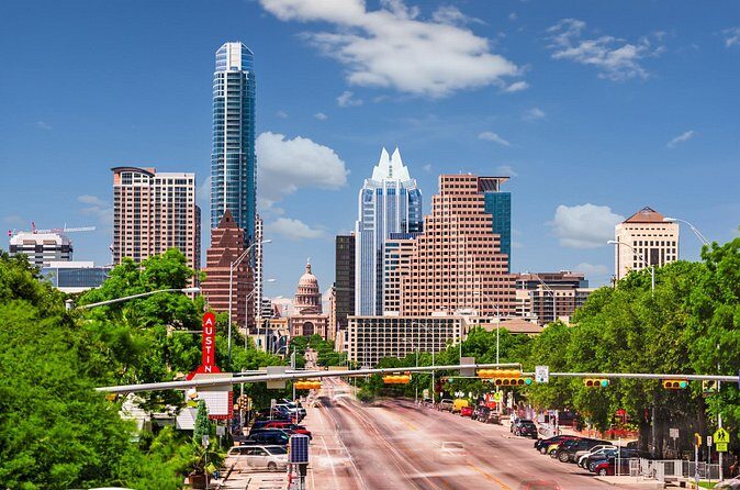 Austin’s Treasures Private tour: A Heroic Downtown Discovery Walk - ACL Live at The Moody Theater: Music Culture With a TV Connection