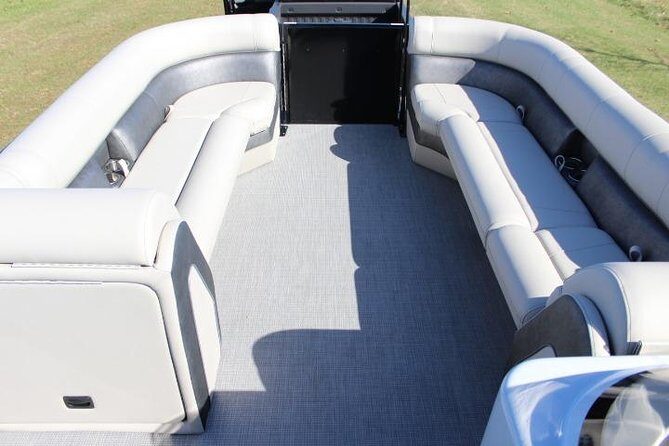 Boat Shuttle to Ski Shores - Scenic Water Taxi Tour - Included on board: what you are actually paying for