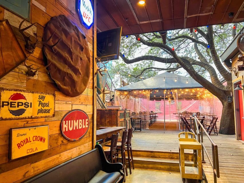 Famous Texas BBQ & Food Tour in Austin - Juiceland finish: organic smoothie, sustainability, and local art energy