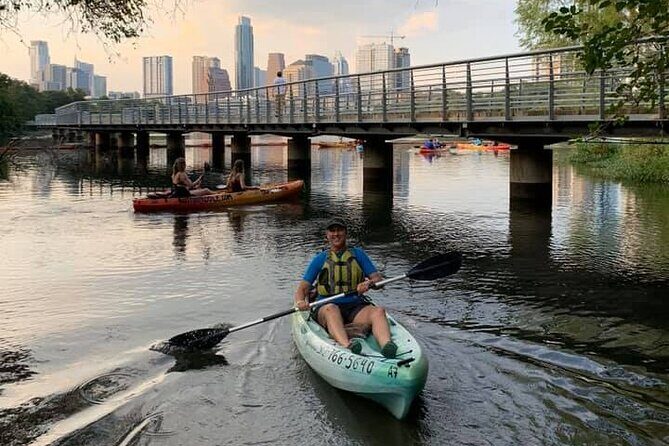 Sunset Skyline Kayak Tour - Getting there: meeting point, transit access, and where you end up