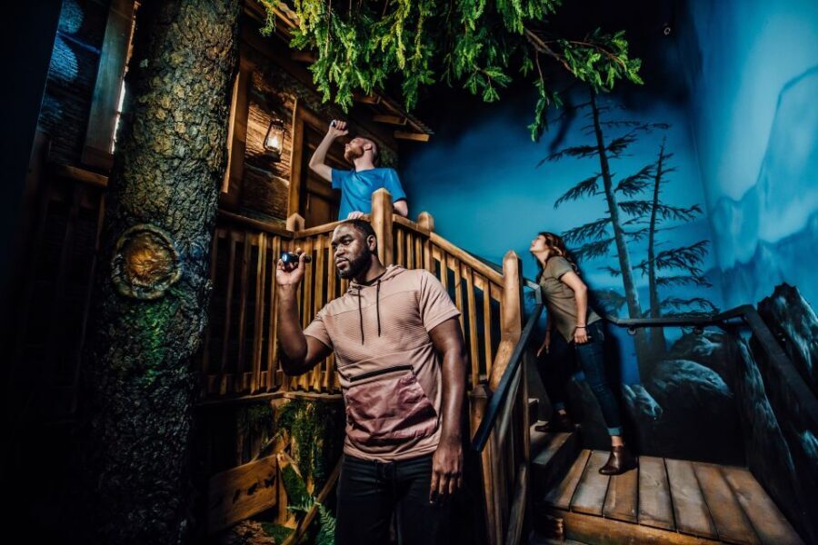 The Escape Game: Epic 60-Minute Adventures in Austin - Your Game Guide and the Shared-Group Factor