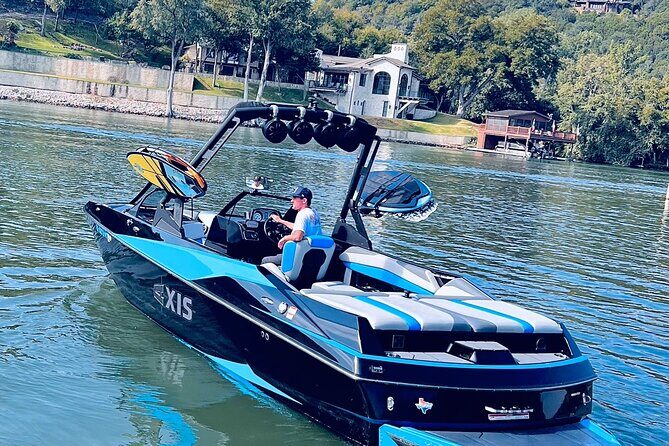 Wakesurf Trip on Lake Austin - BYOB Captained (up to 12 guests) - Lake Austin in a Private 4-Hour Slot